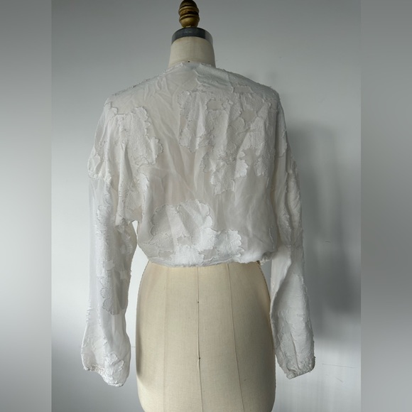 Aritzia tie top - Picture 2 of 2